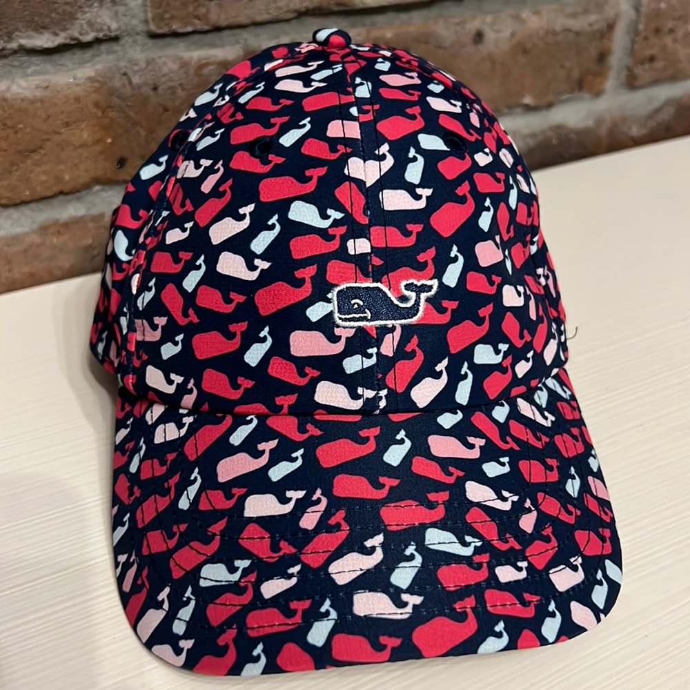 Women’s vineyard vines hat